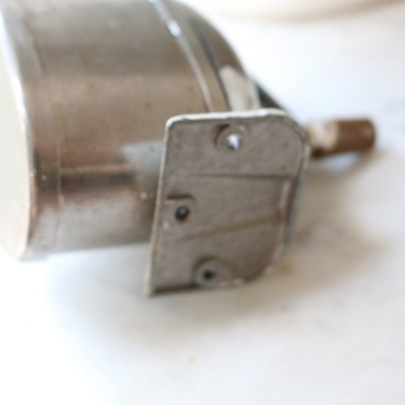 old school pencil sharper. - Picture 5 of 6